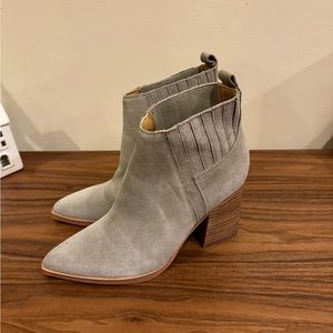 Marc Fisher Cowboy Boots – Modern Western Style Brand New